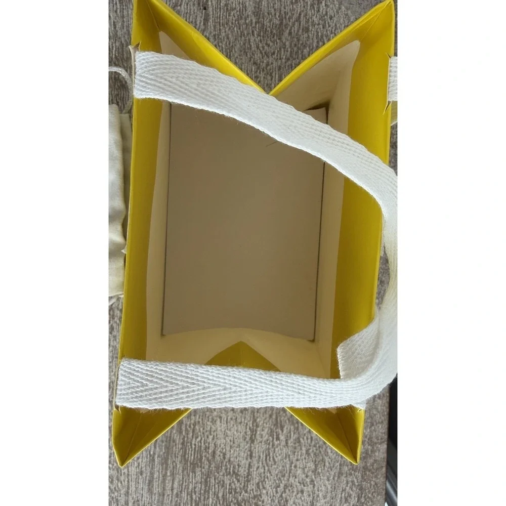 Kendra Scott Gift Set Yellow Shopping Bag & Gray Jewelry Pouch